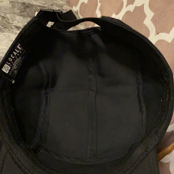 Locale Cap - Picture 4 of 5